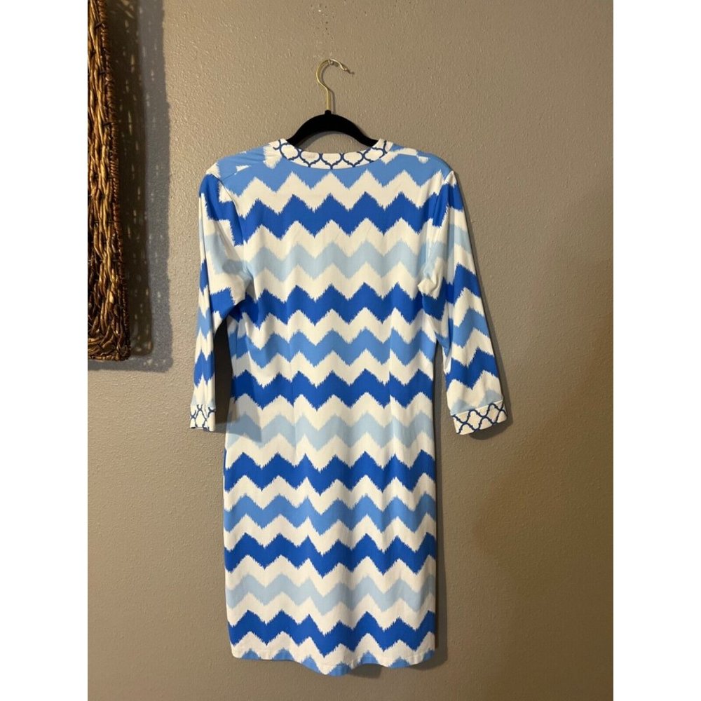 J. McLaughlin Dress Blue White S Small 3/4 Long Sleeve Stretch Shift Washable - Picture 4 of 9